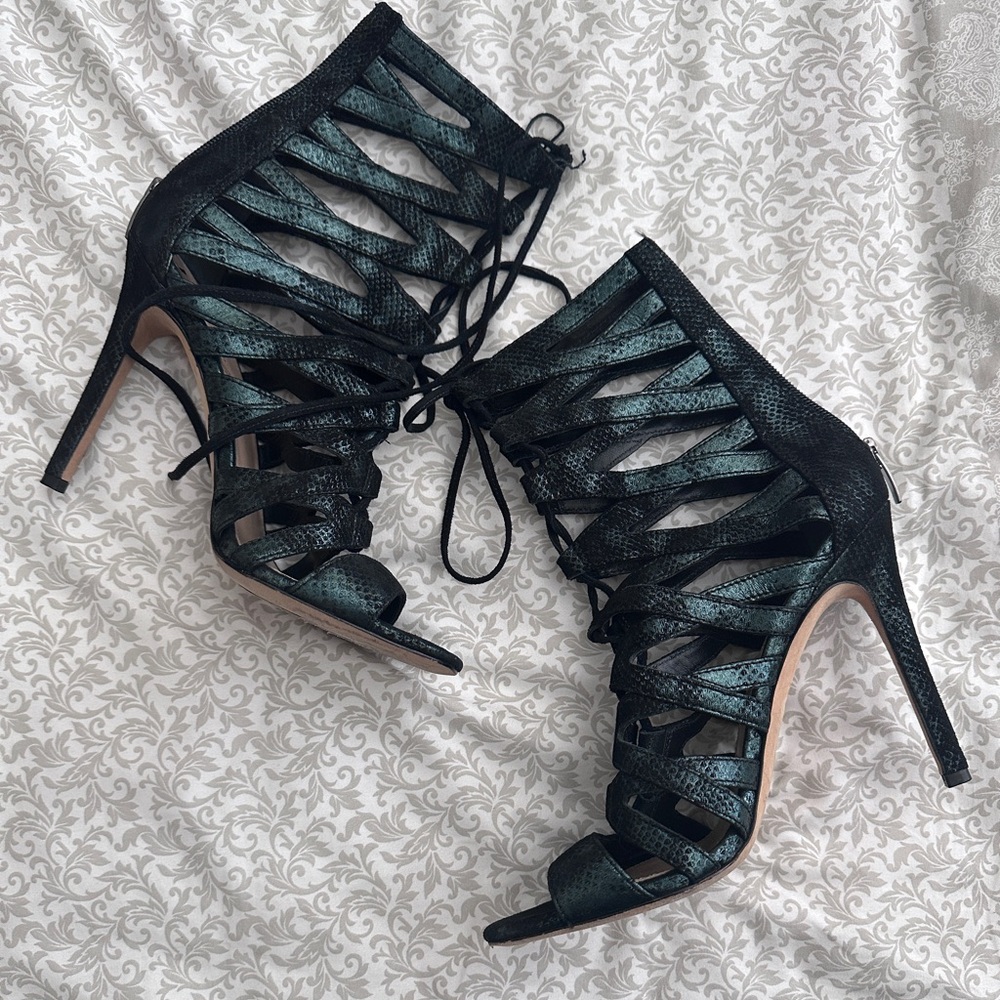 Elegant Evergreen/Black Strappy Heels by Via Spiga